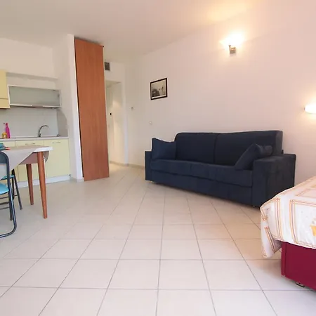 假日公园 Raffaello 科马基奥