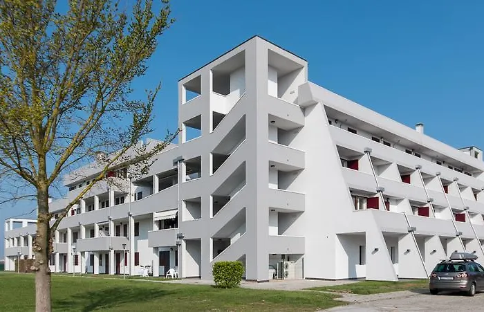 Raffaello 3* Comacchio